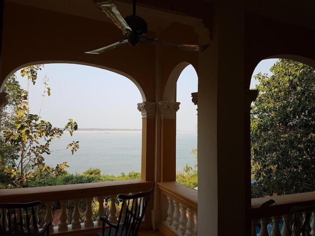 Le Relais De Chhlong Hotel Kratie Luaran gambar